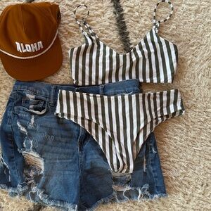 MIKOH Vetiver French Stripe set🌺